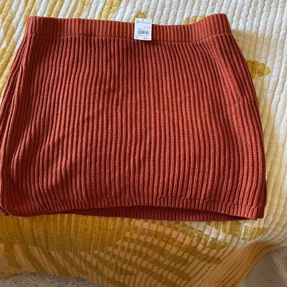 *NEW* Versona burnt orange sweater skirt!